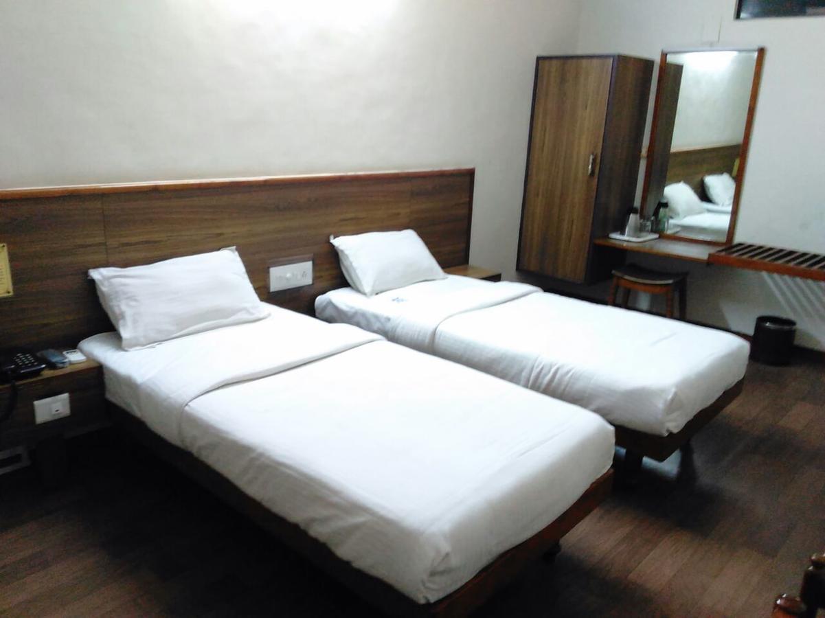 Hotel Sivaranjani Erode Exterior photo